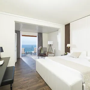 santa-marta-lloret-de-mar.catalonia-hotels.com/